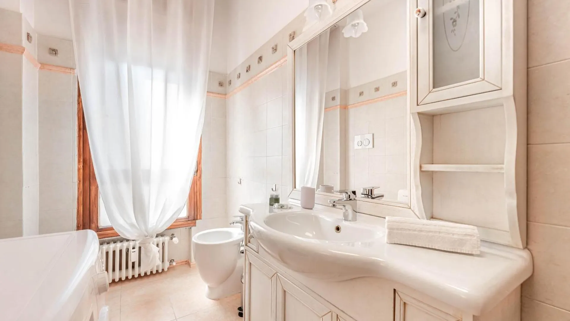 Italstay - Malfer 3 New Flat - 10 Min Dalla Fiera Verona Lägenhet